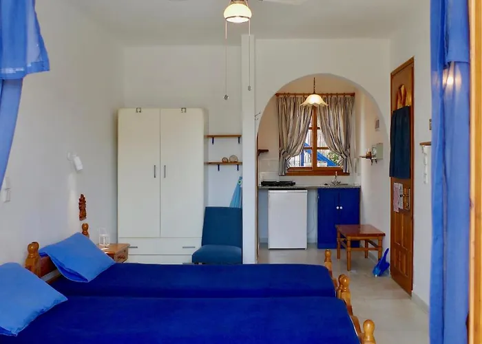 Fi Naxos Lägenhetshotell 4*